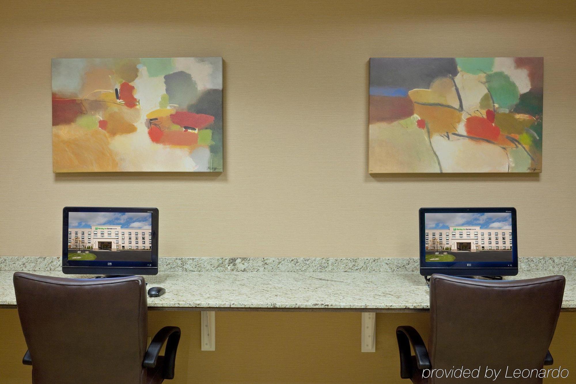 Holiday Inn Express & Suites Malone By Ihg Einrichtungen foto